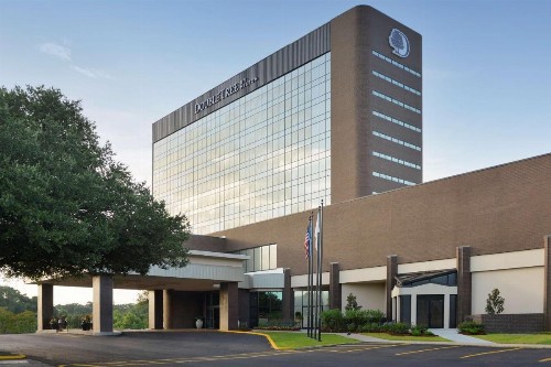 DoubleTree by Hilton Lafayette - image 1