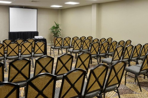 DoubleTree by Hilton Lafayette - image 17