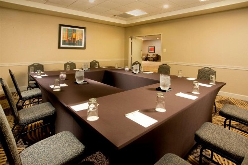 DoubleTree by Hilton Lafayette - image 19