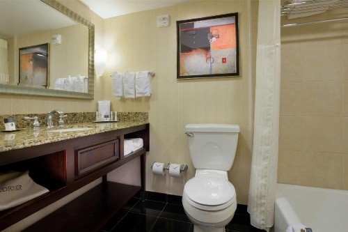 DoubleTree by Hilton Lafayette - image 36