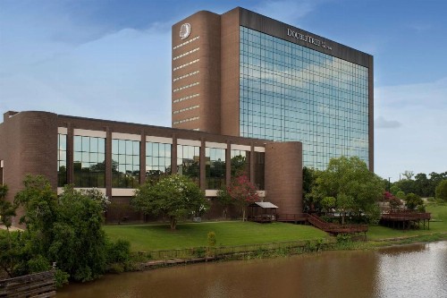 DoubleTree by Hilton Lafayette - image 6