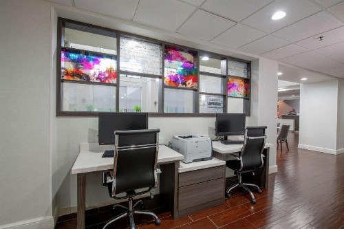 Hampton Inn and Suites Lafayette - image 9