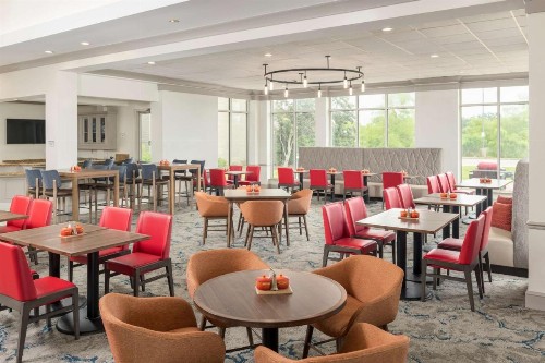 Hilton Garden Inn Lafayette/Cajundome - image 10