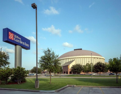 Hilton Garden Inn Lafayette/Cajundome - image 2