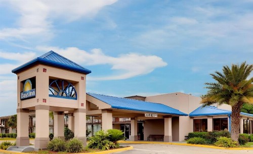 Days Inn by Wyndham Lafayette Near Lafayette Airport - image 16