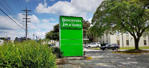Discovery Inn Lafayette - image 22