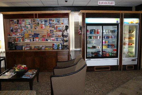 Discovery Inn Lafayette - image 3