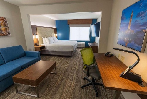Wingate by Wyndham Lafayette Airport - image 1