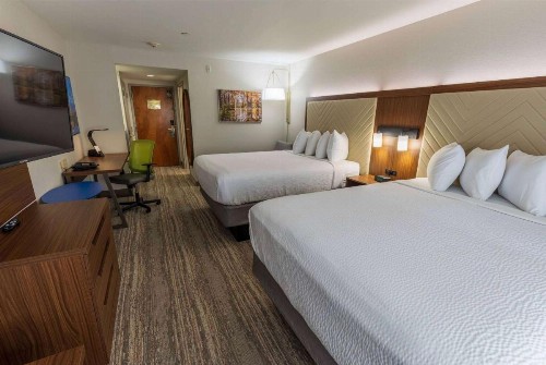 Wingate by Wyndham Lafayette Airport - image 11