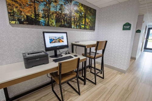 Wingate by Wyndham Lafayette Airport - image 26