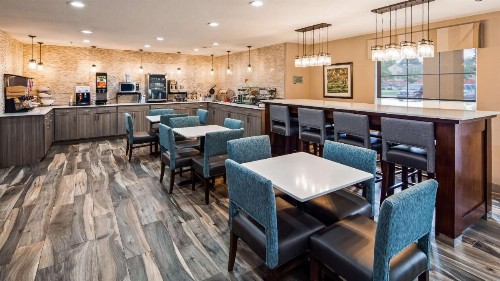 Best Western Lafayette Inn - image 5