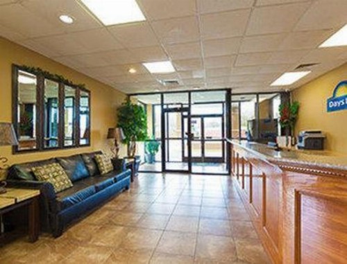 Days Inn by Wyndham Lafayette/University - image 5