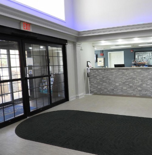 Baymont by Wyndham Lafayette Airport - image 13