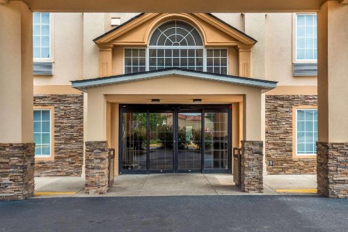 Baymont by Wyndham Lafayette Airport - image 17