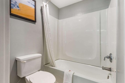 Baymont by Wyndham Lafayette Airport - image 31
