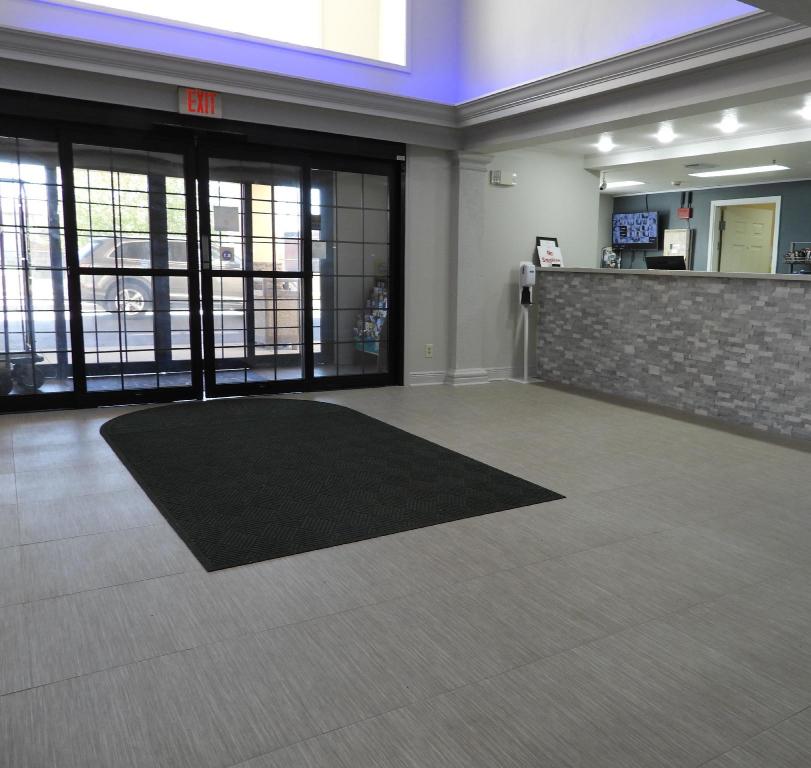 Baymont by Wyndham Lafayette Airport - image 4