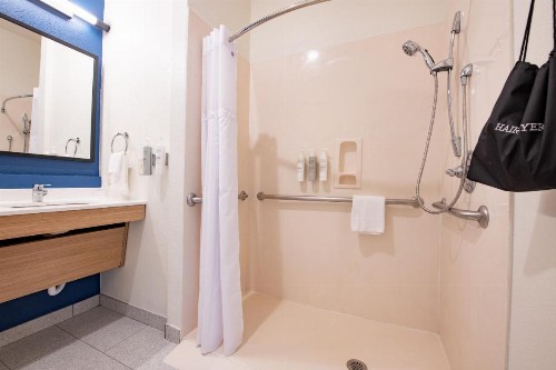 Clarion Pointe Lafayette - image 16