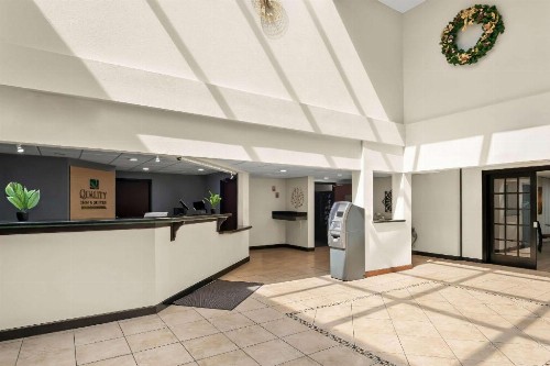 Quality Inn & Suites Lafayette - image 13