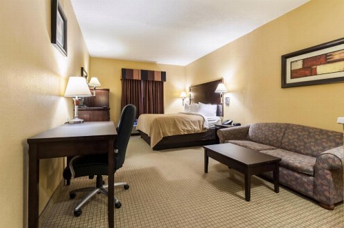 Quality Inn & Suites Lafayette - image 33