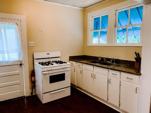 Blue Moon Guest House - image 19