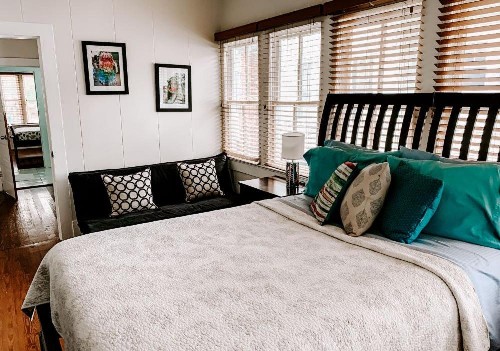 Blue Moon Guest House - image 21