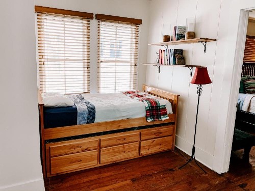 Blue Moon Guest House - image 23