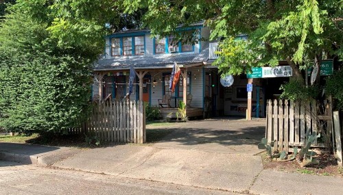 Blue Moon Guest House - image 3