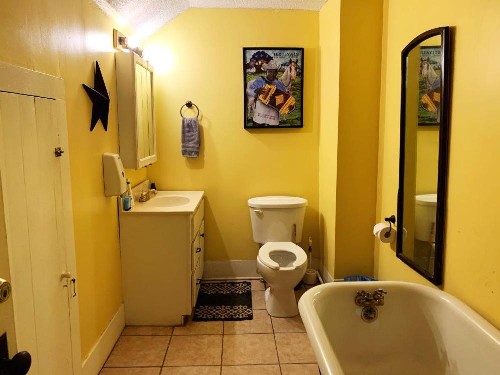 Blue Moon Guest House - image 40
