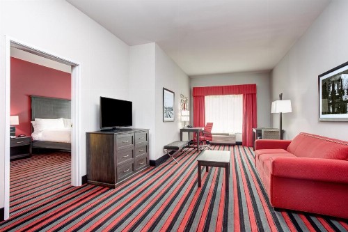Holiday Inn Lafayette North an IHG Hotel - image 17