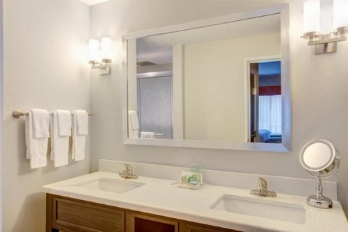 Holiday Inn Lafayette North an IHG Hotel - image 45