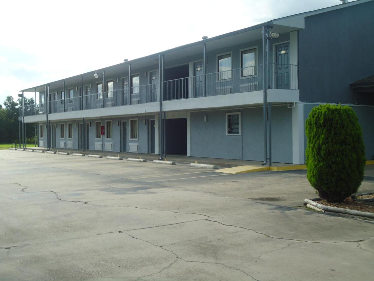 Economy Inn Carencro - image 6