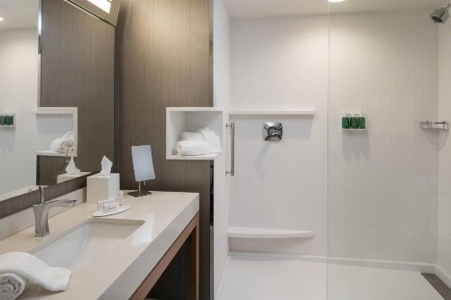 Courtyard by Marriott Lafayette South - image 3
