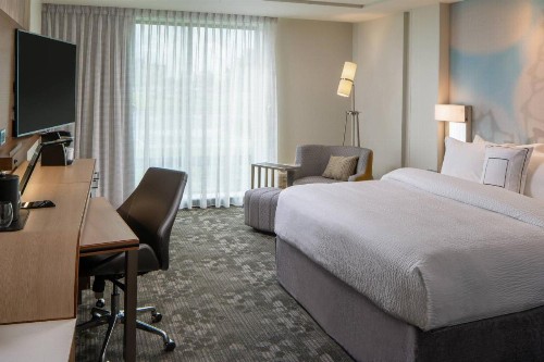 Courtyard by Marriott Lafayette South - image 7