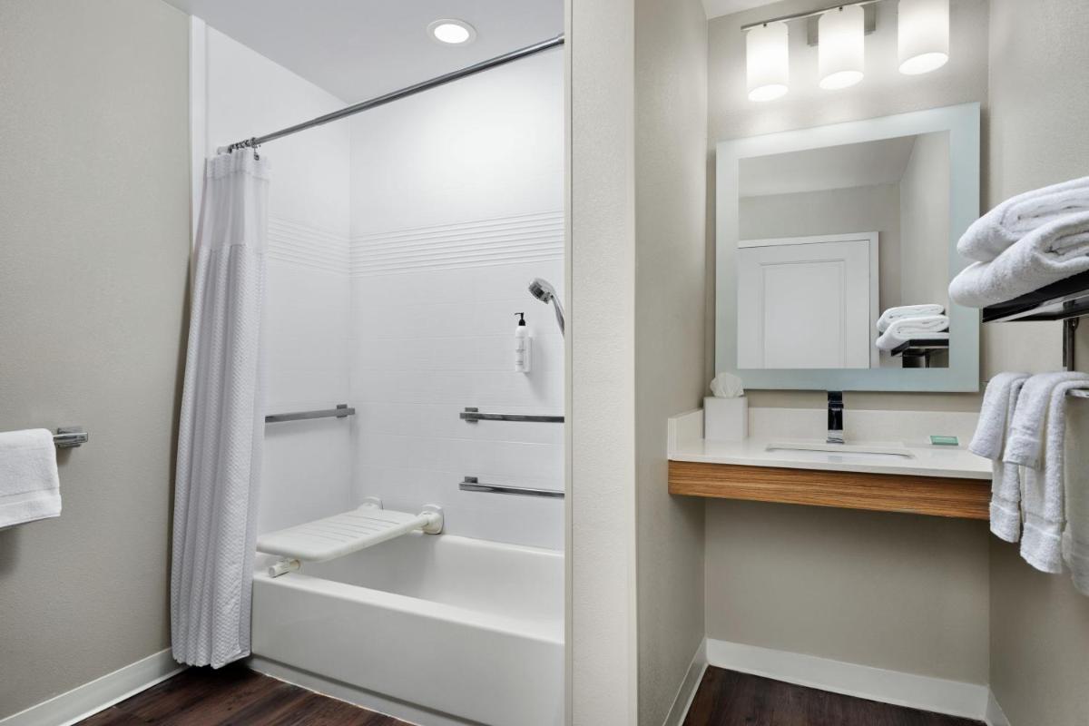TownePlace Suites by Marriott Lafayette South - image 4