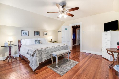 T'Frere's Bed & Breakfast - image 11