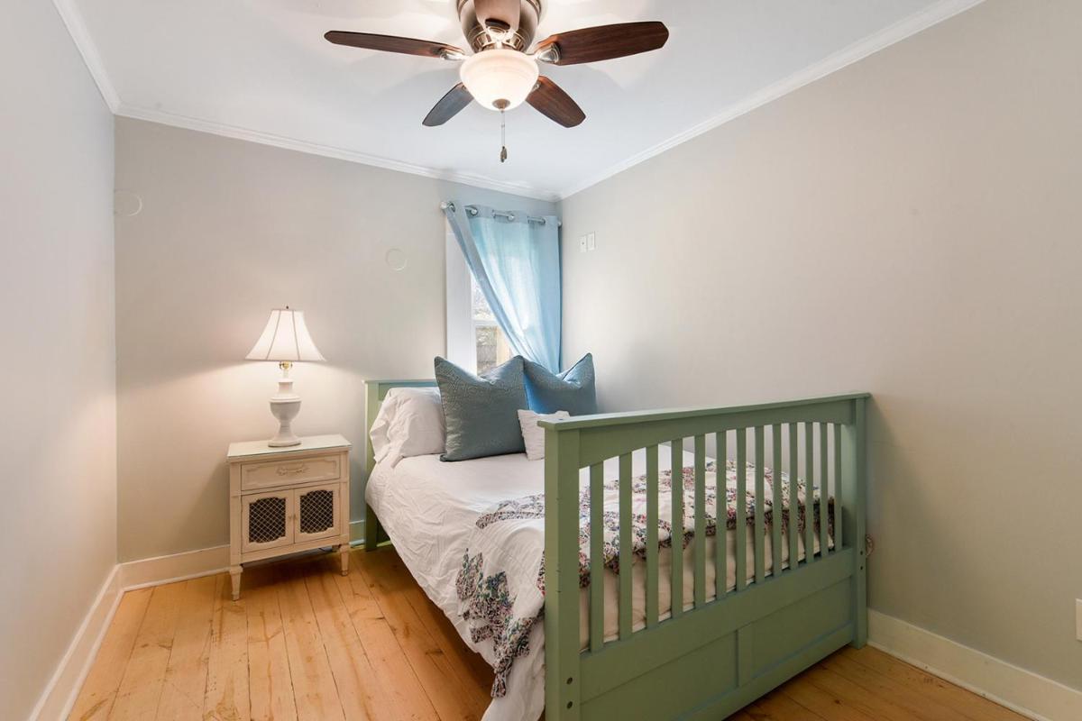 T'Frere's Bed & Breakfast - image 6