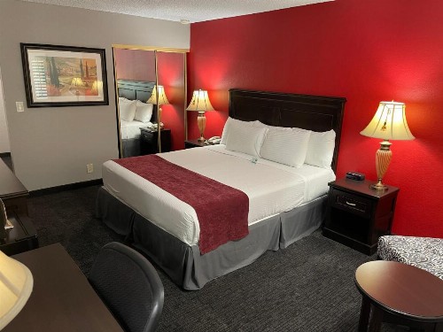 Laguna Hills Lodge-Irvine Spectrum - image 5
