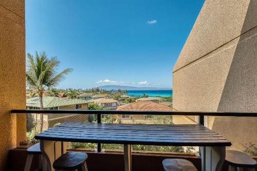 Kahana Villa E610 - image 11