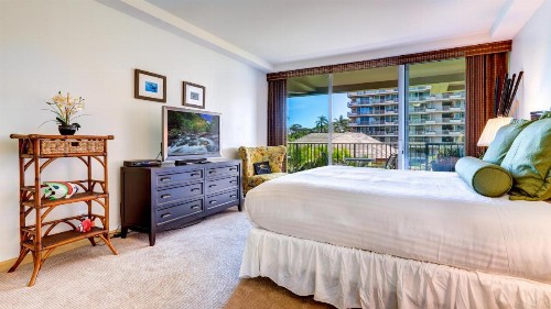 Maui Westside Presents- The Whaler 319 - image 8