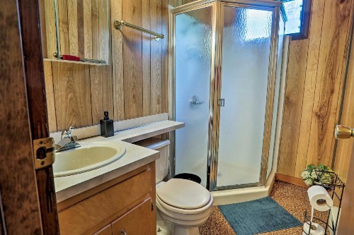 Lake Ariel Home w/Fire Pit & Shared Amenities - image 11
