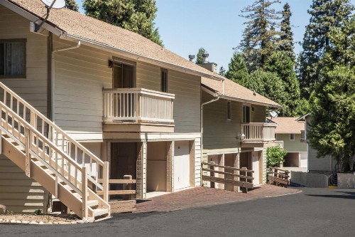 Lake Arrowhead Chalets a VRI resort - image 6