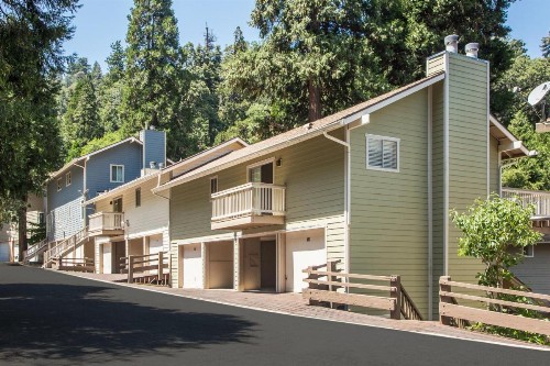 Lake Arrowhead Chalets a VRI resort - image 7