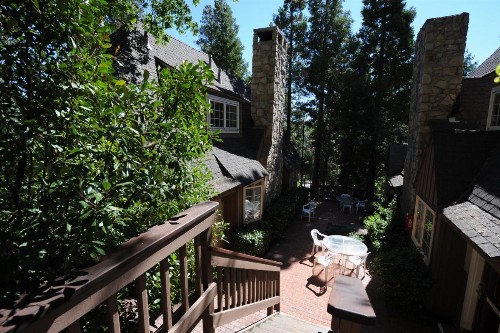 Saddleback Inn at Lake Arrowhead - image 30