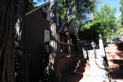 Saddleback Inn at Lake Arrowhead - image 31
