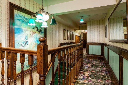 Saddleback Inn at Lake Arrowhead - image 37