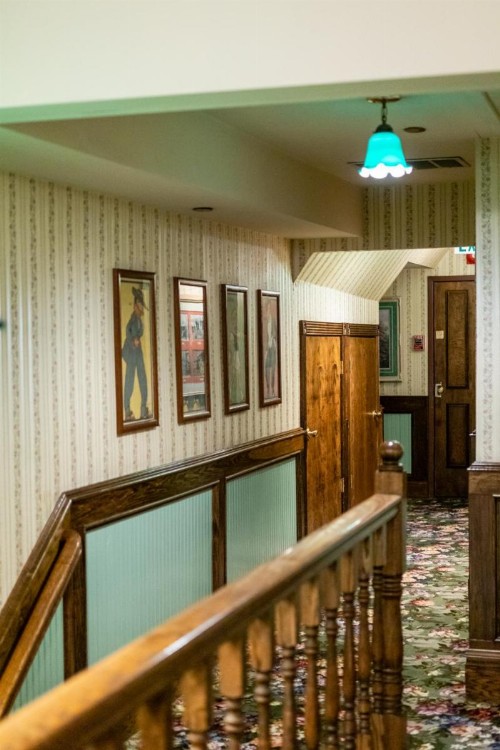 Saddleback Inn at Lake Arrowhead - image 39