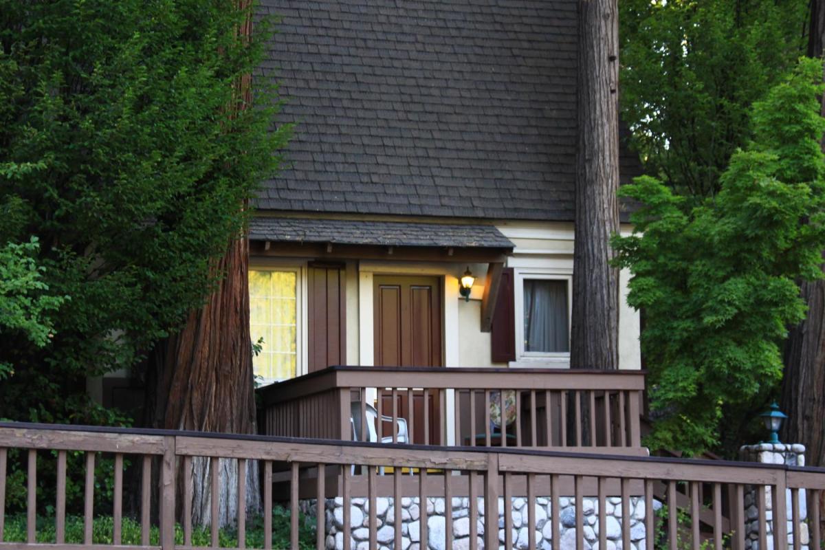 Saddleback Inn at Lake Arrowhead - image 7
