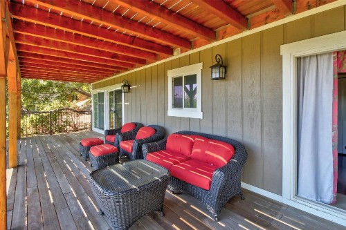 Mountain Top Chalet - image 10