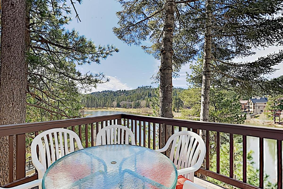 New Listing! Spacious Lakeside Retreat - Game Room home - image 5