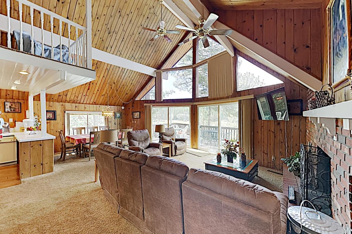 New Listing! Spacious Lakeside Retreat - Game Room home - image 6